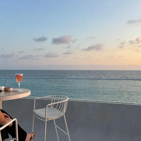 Horizon Gateway 1b, Paphos, Pool شقة *