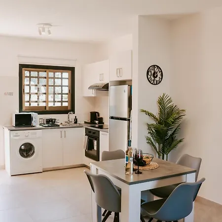 Horizon Gateway 1b, Paphos, Pool Appartamento *